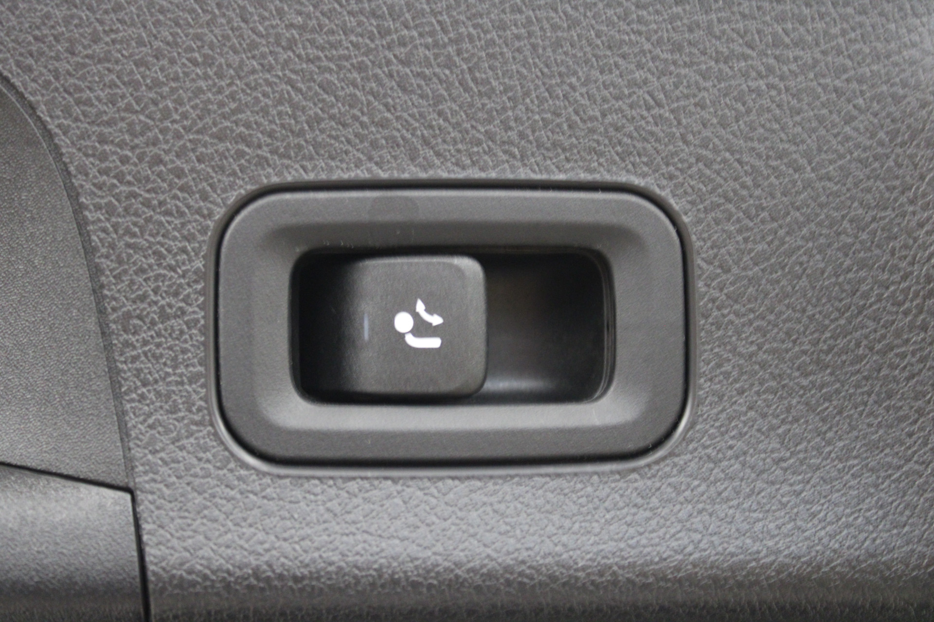 47725452-32.jpg