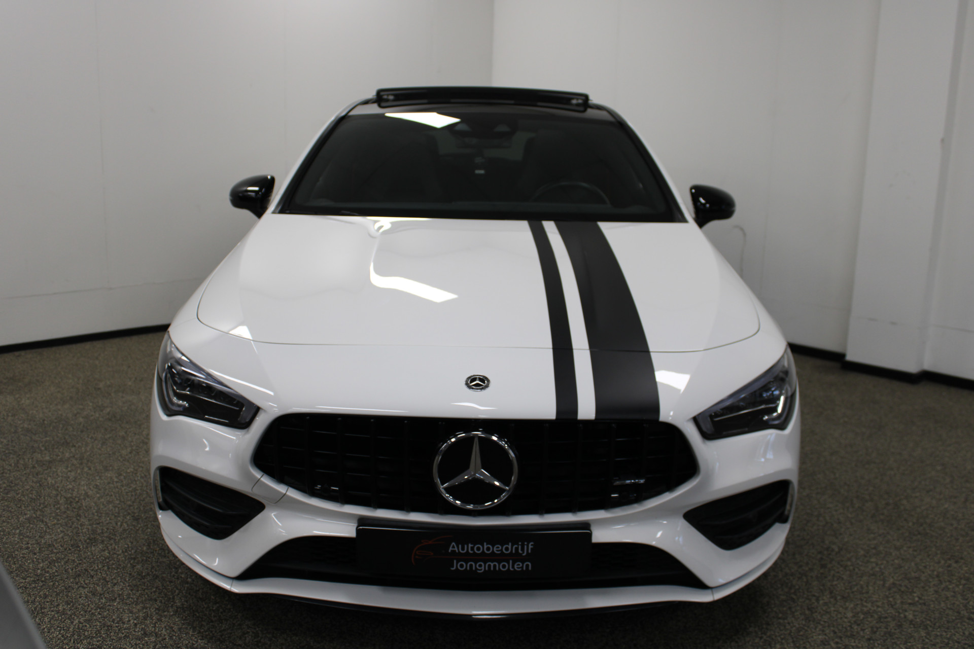 47725452-4.jpg